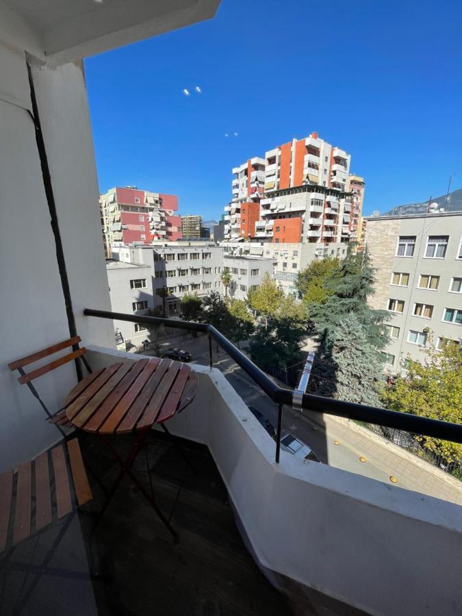Boutique Central Studio Apartments Тирана Экстерьер фото
