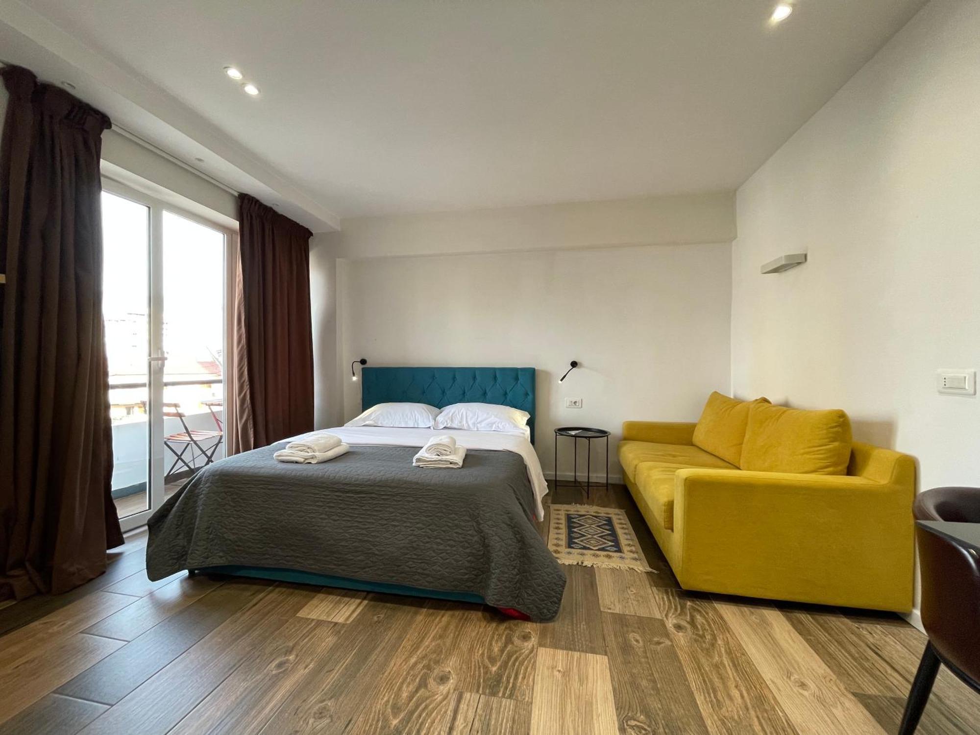 Boutique Central Studio Apartments Тирана Экстерьер фото